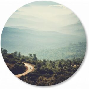 Cirkelbehang-Berglandschap-met-weg.png