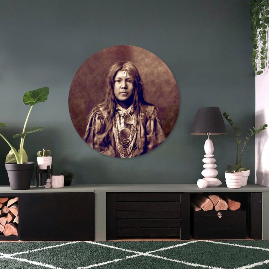 Native-american-girl-volgfoto3.jpg